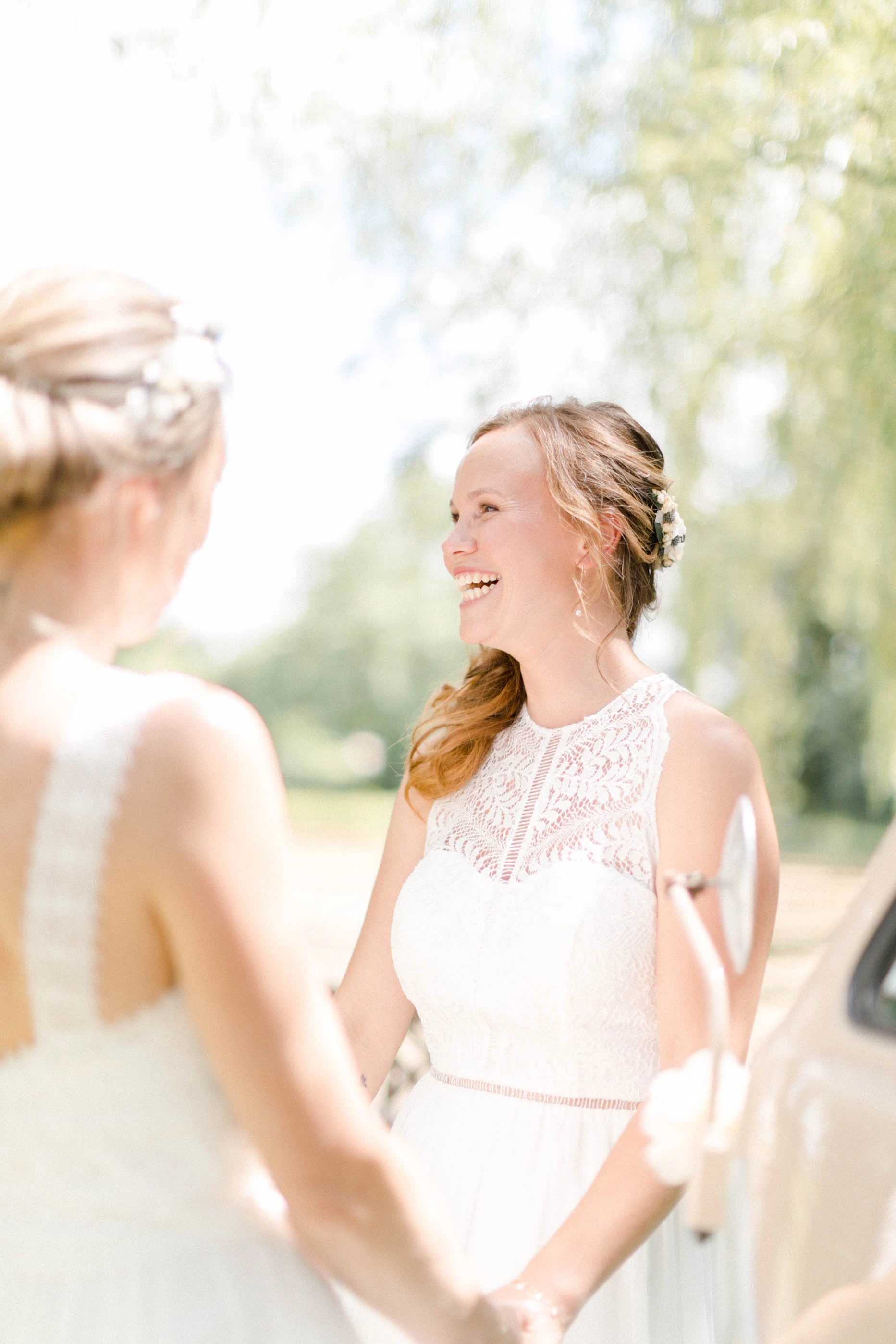 robe bonheur événement sourire gris